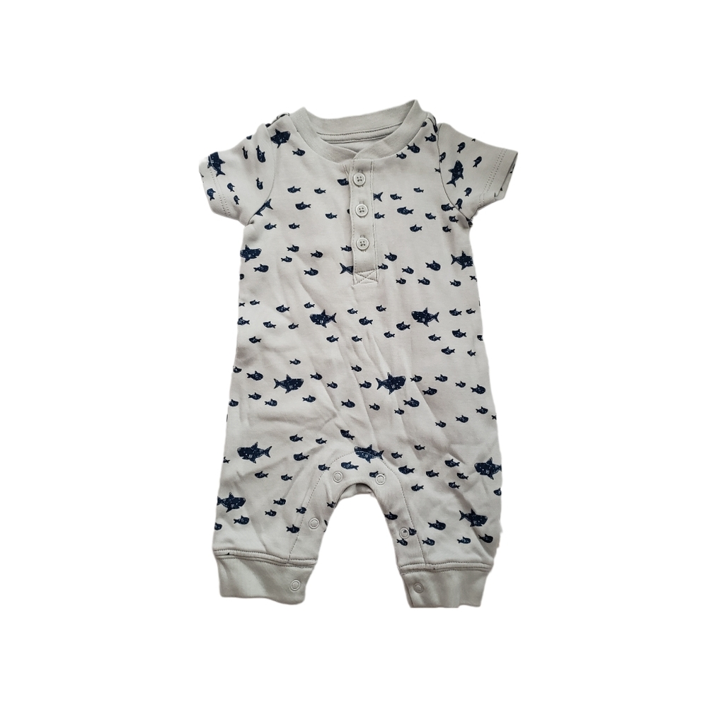 NWT Gymboree Newborn Shark Patterned Short Sleeve Grey Henley Romper Jumpsuit